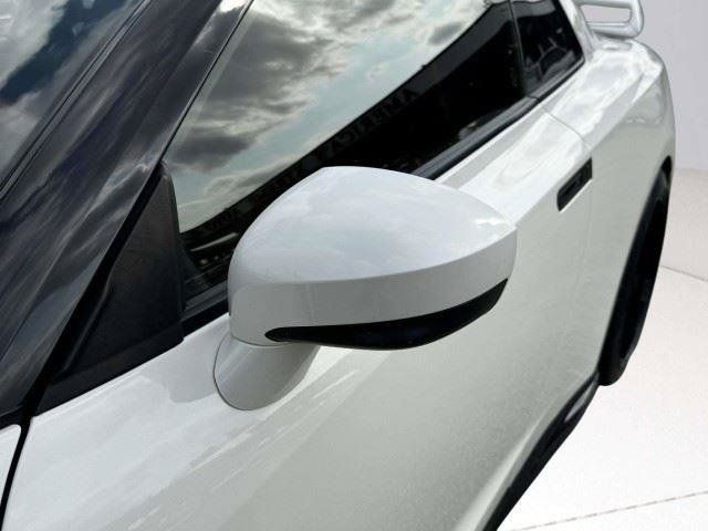 Used 2024 Nissan GT-R w/ Floor Mat Package AWD/4WD image 16