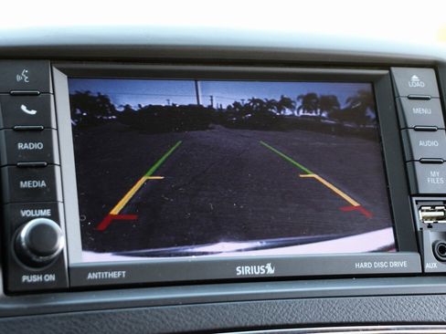 Used 2020 Dodge Grand Caravan SXT image 28