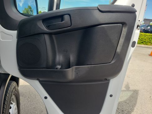 Used 2026 RAM ProMaster 2500 w/ Convenience Group FWD image 23