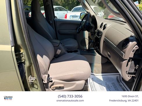 Used 2002 Jeep Liberty Renegade AWD/4WD image 14