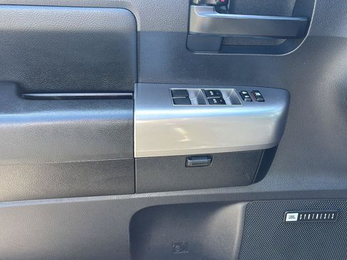 Used 2021 Toyota Sequoia TRD Pro AWD/4WD image 33