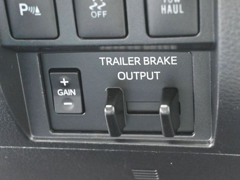 Used 2019 Toyota Tundra SR5 image 21