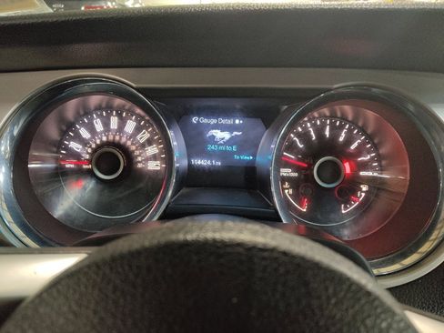 Used 2014 Ford Mustang Premium image 23