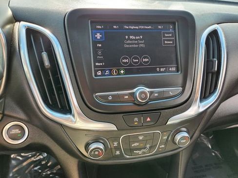 Used 2024 Chevrolet Equinox LT FWD image 25