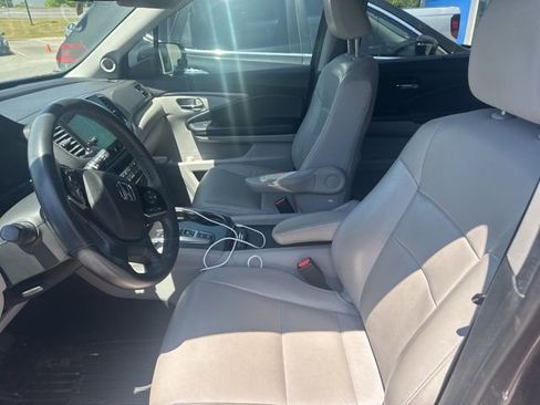 Certified 2022 Honda Pilot EX-L image 4