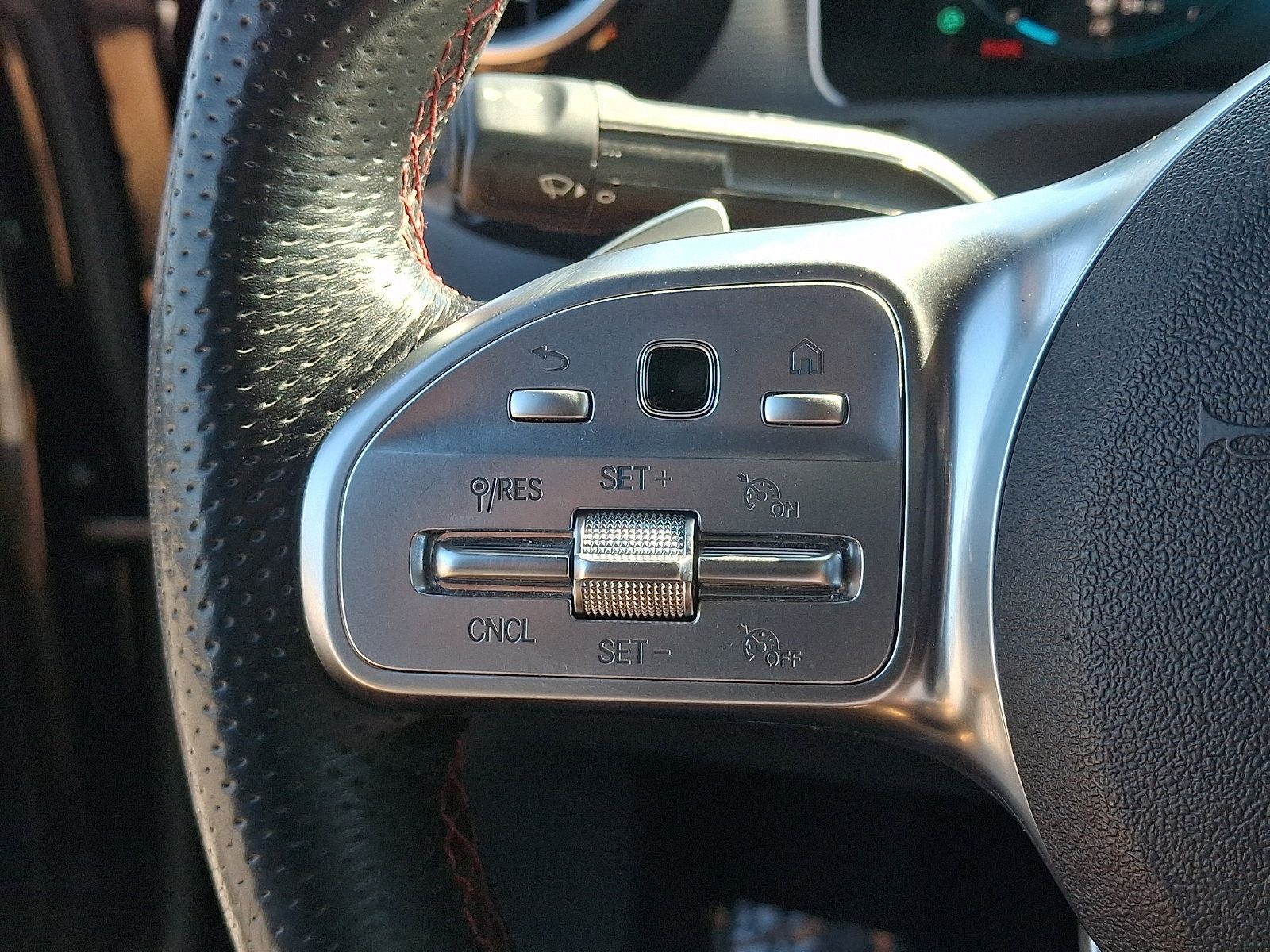 Used 2020 Mercedes-Benz CLA 250 4MATIC image 20
