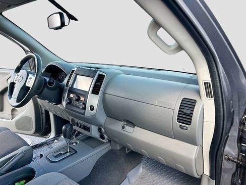 Used 2021 Nissan Frontier SV RWD image 23