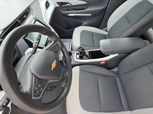Used 2020 Chevrolet Bolt LT FWD image 12