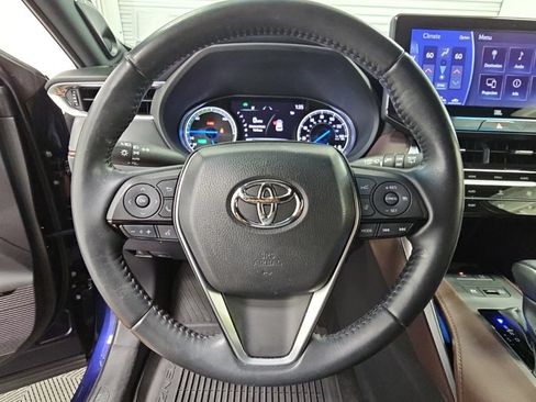 Used 2021 Toyota Venza Limited AWD/4WD image 25