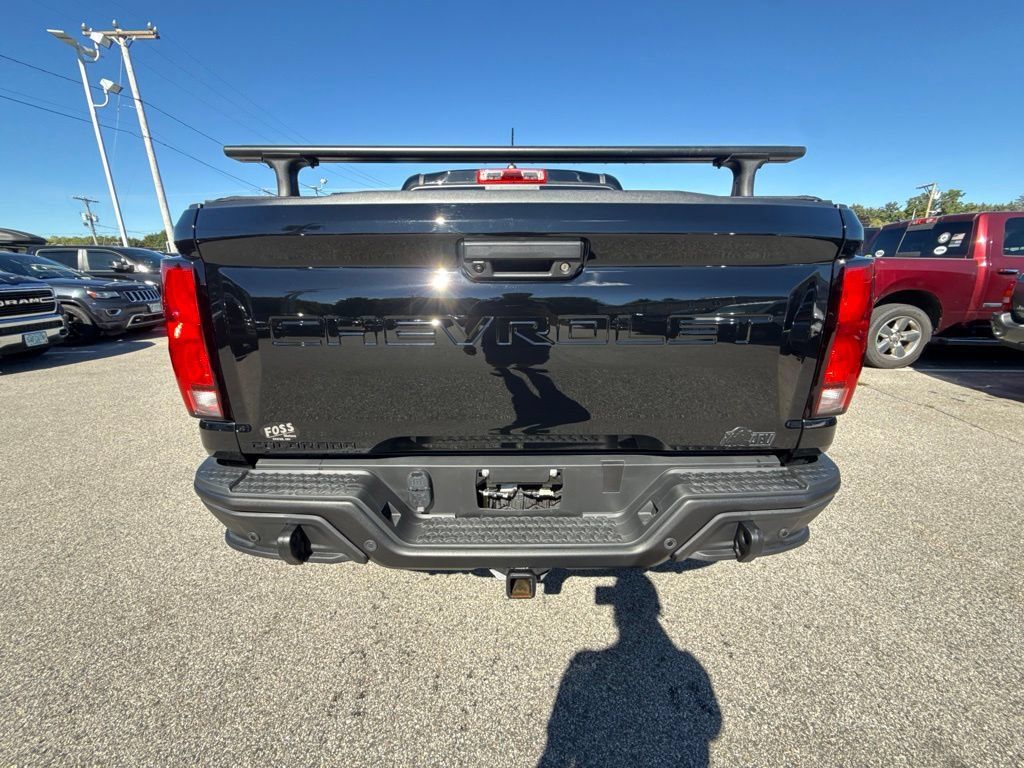 Used 2026 Chevrolet Colorado ZR2 w/ ZR2 Bison Edition AWD/4WD image 4