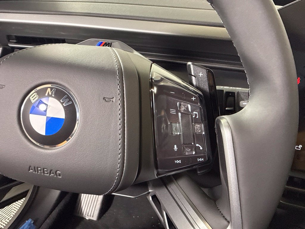 New 2027 BMW X5 xDrive40i w/ M Sport Professional Package AWD/4WD image 23