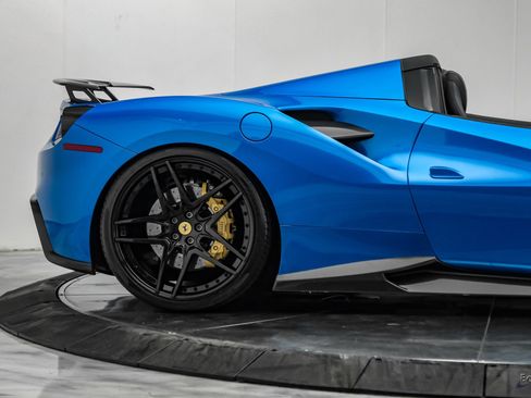 Used 2017 Ferrari 488 Spider RWD image 29