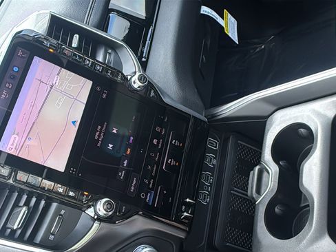 New 2026 RAM 1500 Laramie AWD/4WD image 34