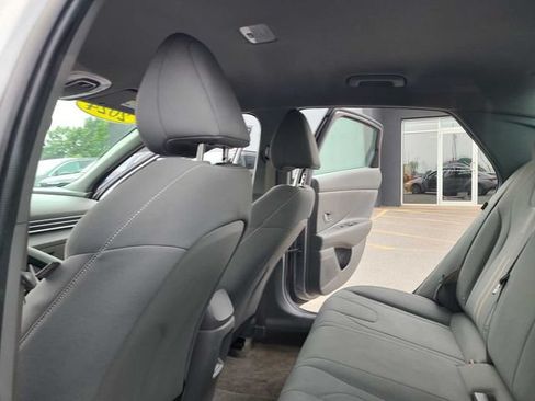 Used 2024 Hyundai Elantra SEL FWD image 21