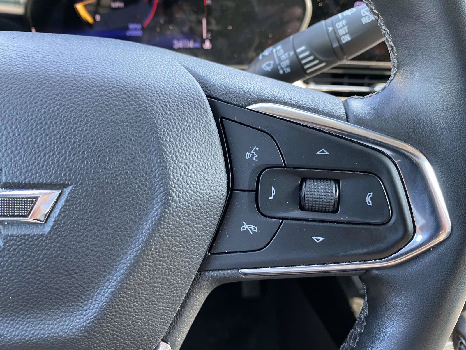 Used 2024 Chevrolet Trax ACTIV FWD image 36
