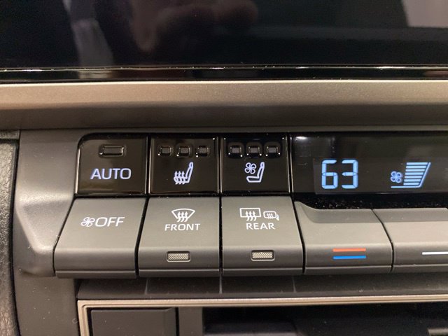 Used 2026 Toyota Camry XLE w/ Premium Plus Package AWD/4WD image 20