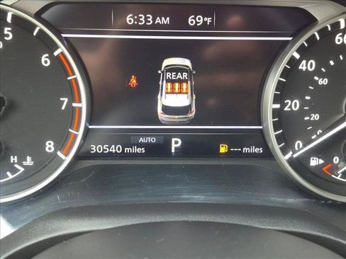 Used 2023 Nissan Rogue SV AWD/4WD image 10