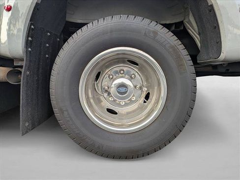Used 2025 Ford F350 XL w/ XL Driver Assist Package AWD/4WD image 13