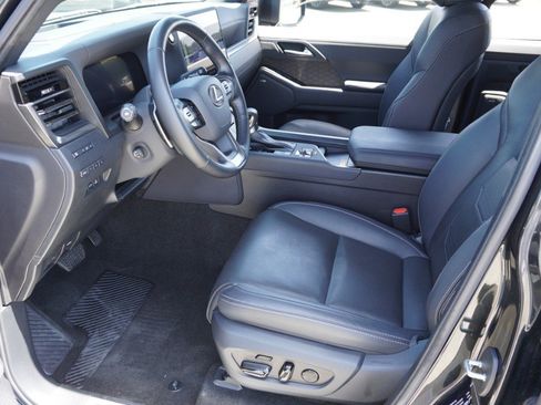 Certified 2024 Lexus GX 550 w/ Accessory Package (Z1) AWD/4WD image 13