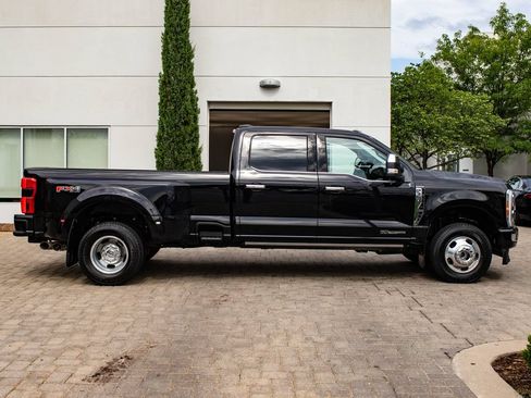 Used 2023 Ford F350 Platinum AWD/4WD image 11