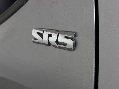 Used 2019 Toyota Tacoma SR5 RWD image 32