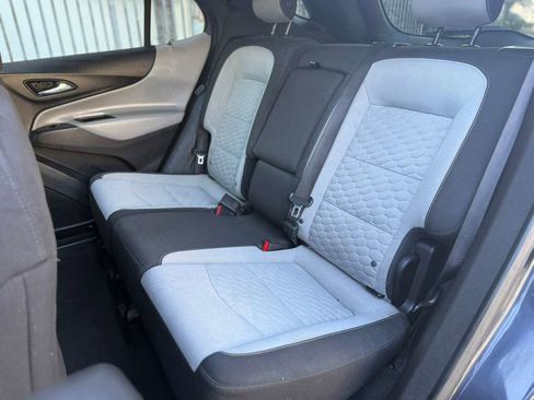 Used 2018 Chevrolet Equinox LS FWD image 20