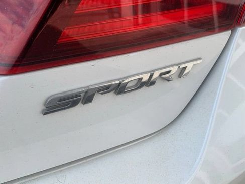 Used 2017 Honda Accord Sport image 4