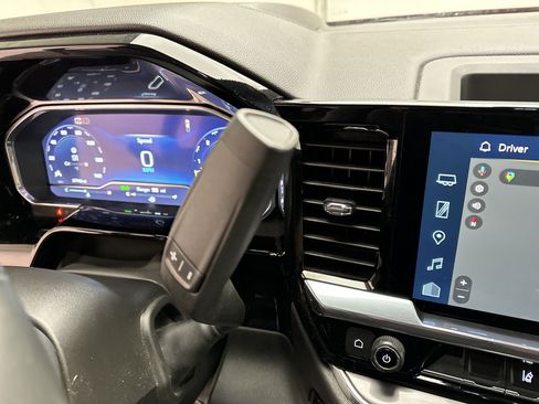 Used 2024 Chevrolet Silverado 2500 High Country w/ Technology Package image 46