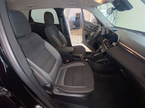 Used 2024 Chevrolet TrailBlazer LT FWD image 37