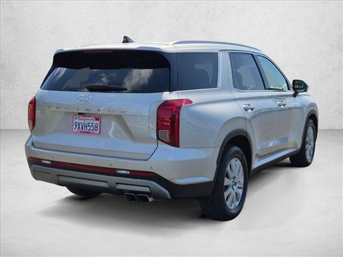 Used 2024 Hyundai Palisade SEL FWD image 5