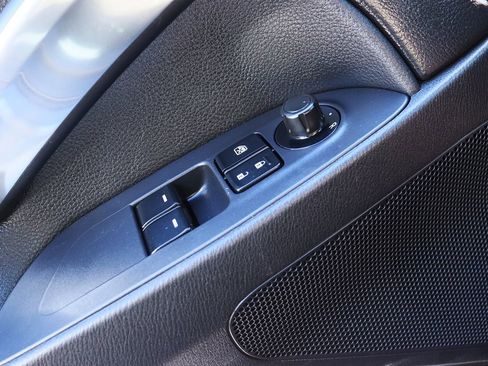 Used 2018 FIAT 124 Spider Classica w/ Technology Group image 36