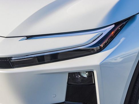 New 2026 Toyota C-HR AWD/4WD image 5