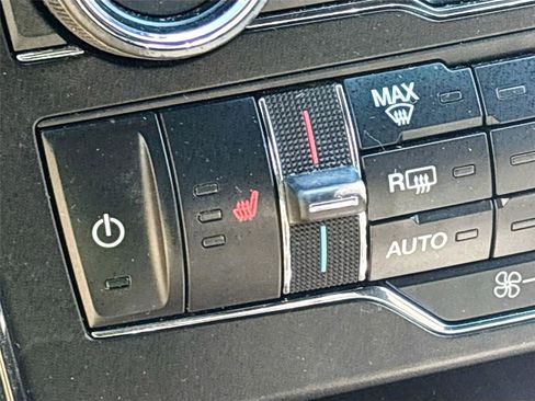 Used 2018 Ford Explorer XLT w/ Equipment Group 202A image 23