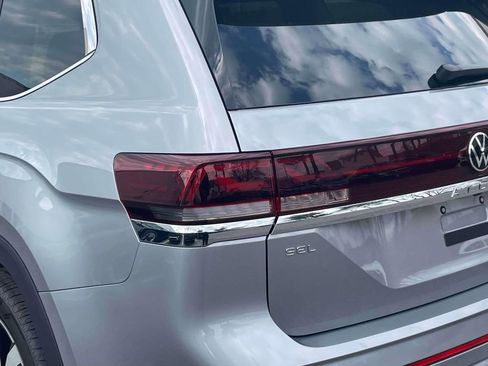 New 2026 Volkswagen Atlas SE image 11