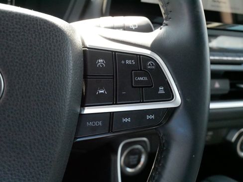 Used 2025 Toyota Grand Highlander AWD image 26