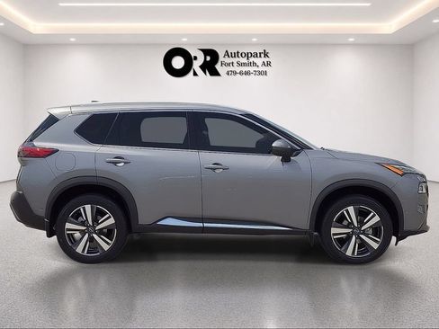 Used 2023 Nissan Rogue SL w/ SL Premium Package FWD image 6