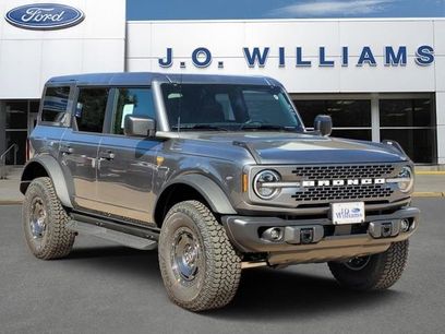 New 2025 Ford Bronco Badlands w/ Sasquatch Package