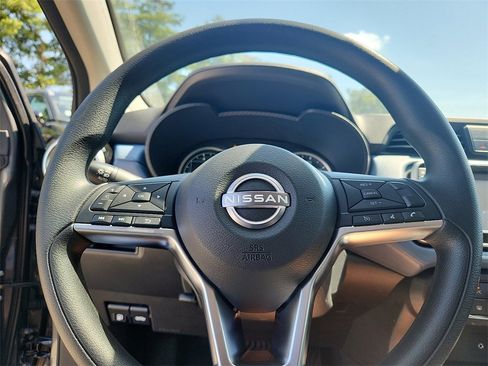 New 2025 Nissan Versa SV w/ Trunk Package image 9