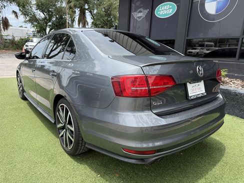 Used 2018 Volkswagen Jetta GLI FWD image 4
