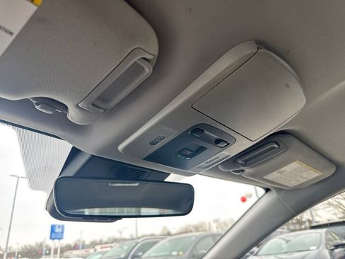 Used 2025 Toyota Camry XSE image 28