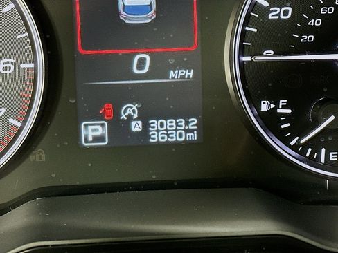 Certified 2025 Subaru Outback Premium w/ Popular Package #1A image 17