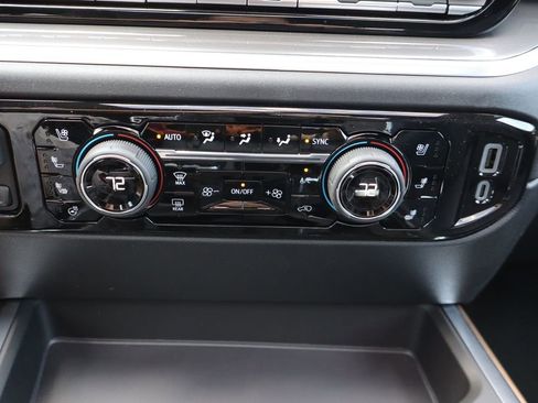 New 2026 Chevrolet Silverado 1500 High Country w/ Technology Package AWD/4WD image 9