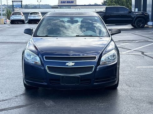 Used 2012 Chevrolet Malibu LS w/ LS Uplevel Package FWD image 2