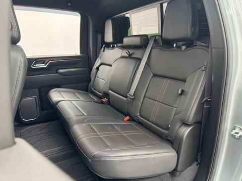 Used 2024 Chevrolet Silverado 2500 High Country w/ Technology Package image 41