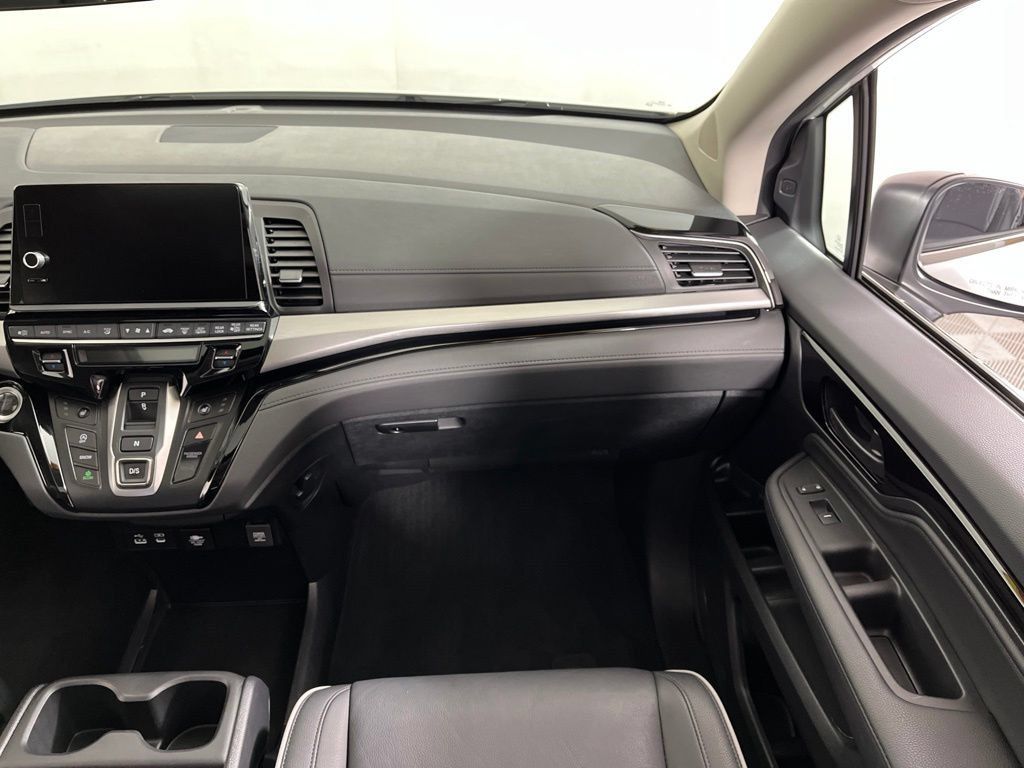 Certified 2026 Honda Odyssey Touring image 26