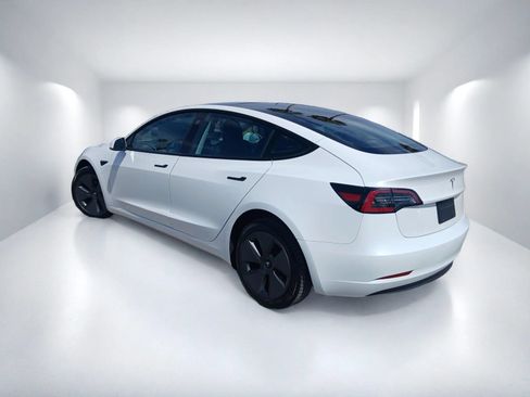 Used 2023 Tesla Model 3 Standard Range RWD image 4