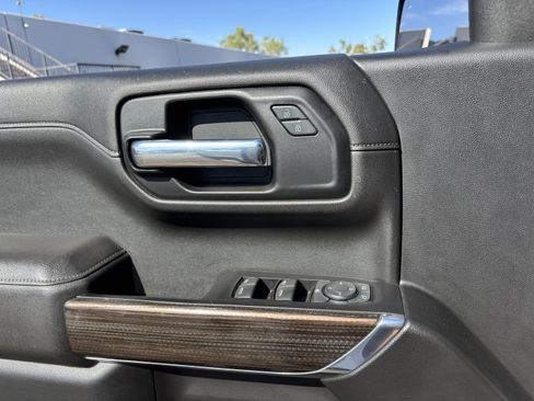 Used 2022 Chevrolet Silverado 1500 LT Trail Boss w/ Safety Package AWD/4WD image 19