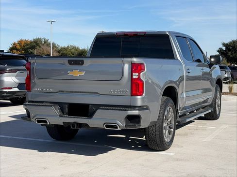 Certified 2025 Chevrolet Silverado 1500 High Country w/ Technology Package image 4