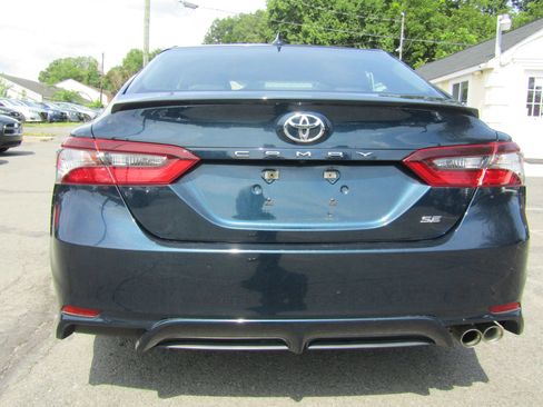 Used 2021 Toyota Camry SE FWD image 6