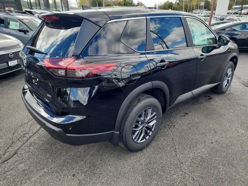 New 2026 Nissan Rogue S image 8